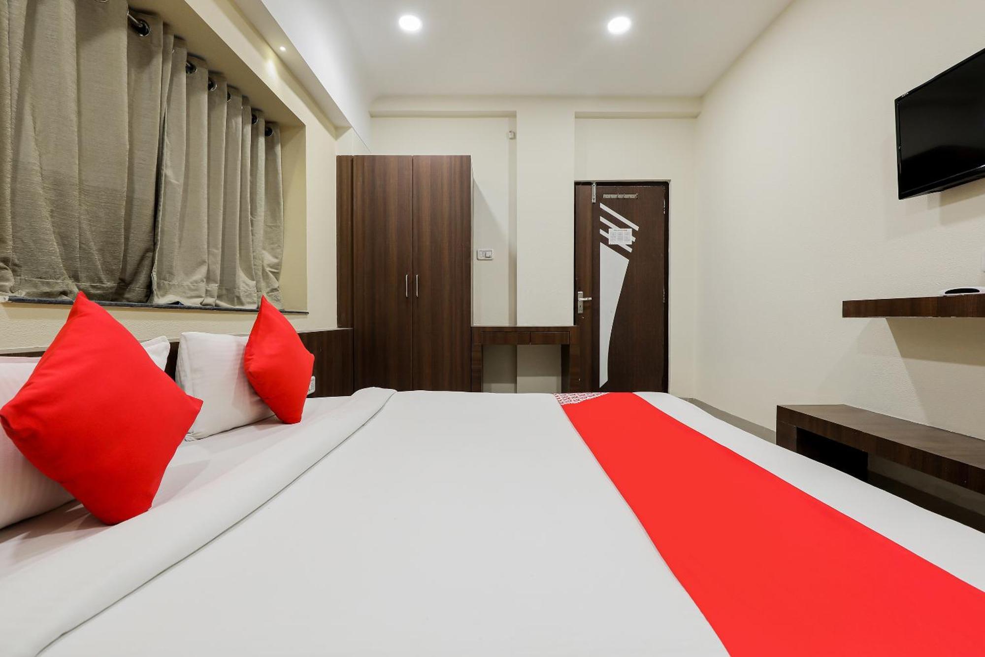 Oyo Hotel Relax Indore Eksteriør billede