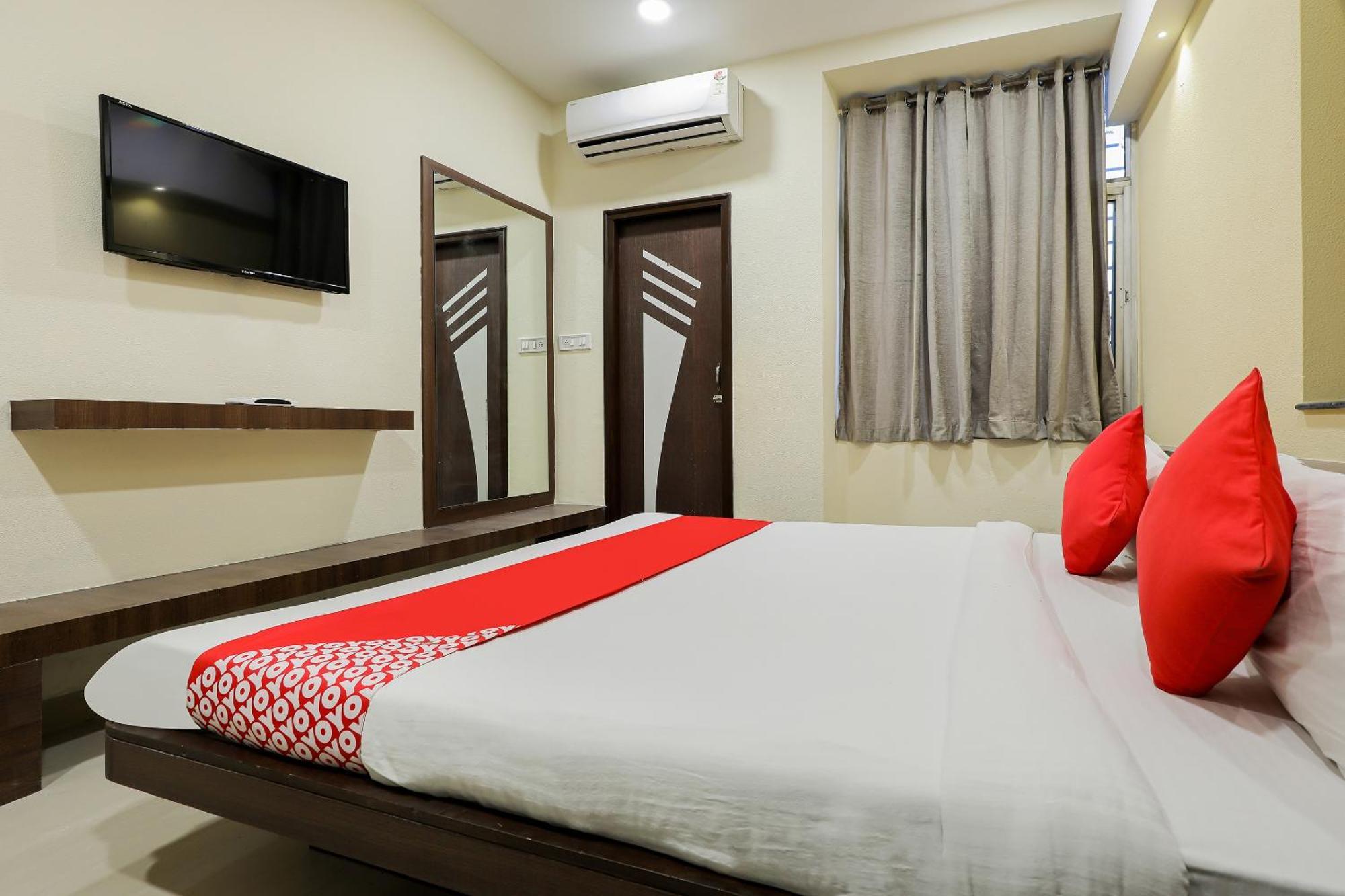Oyo Hotel Relax Indore Eksteriør billede