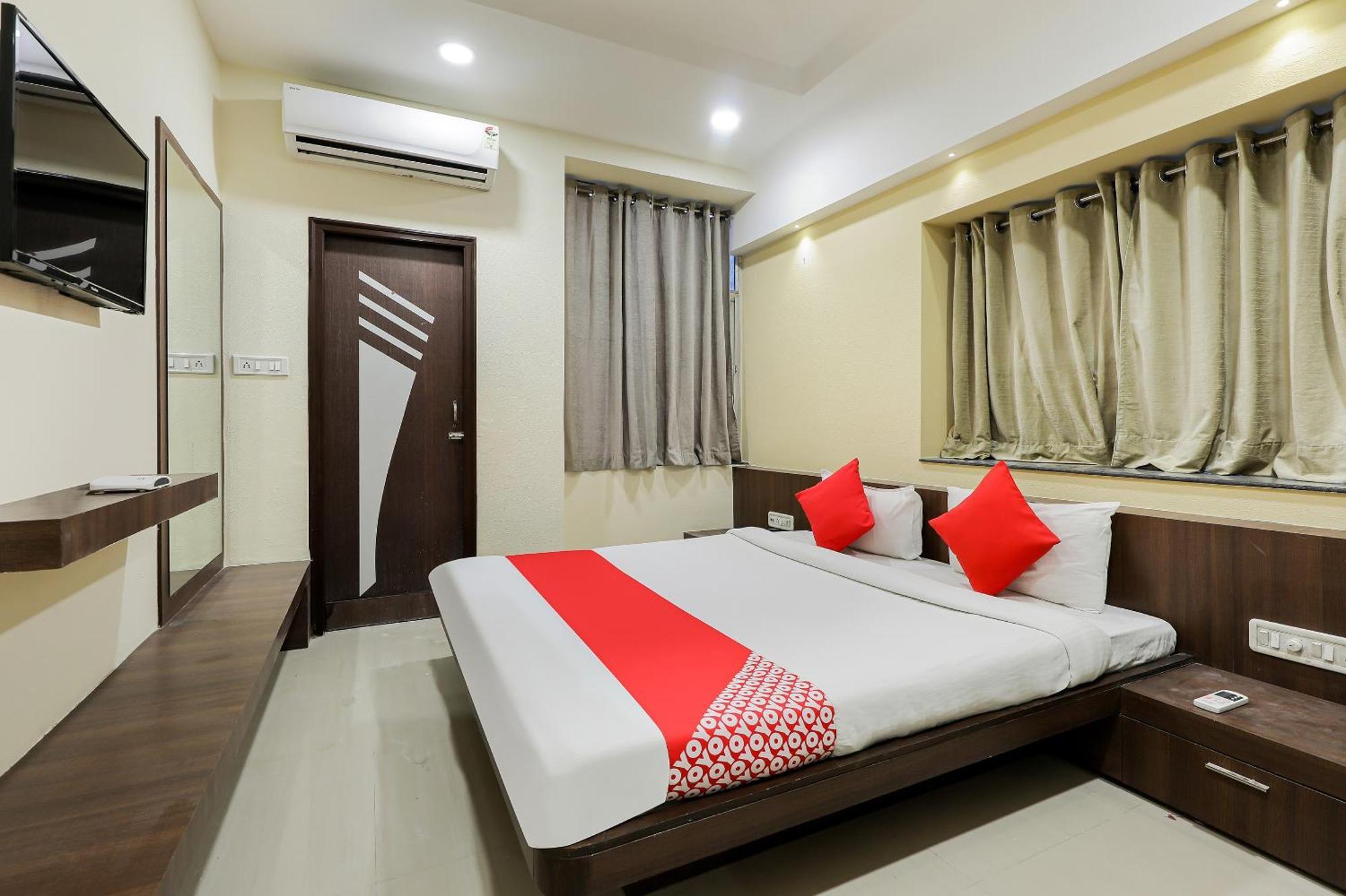 Oyo Hotel Relax Indore Eksteriør billede