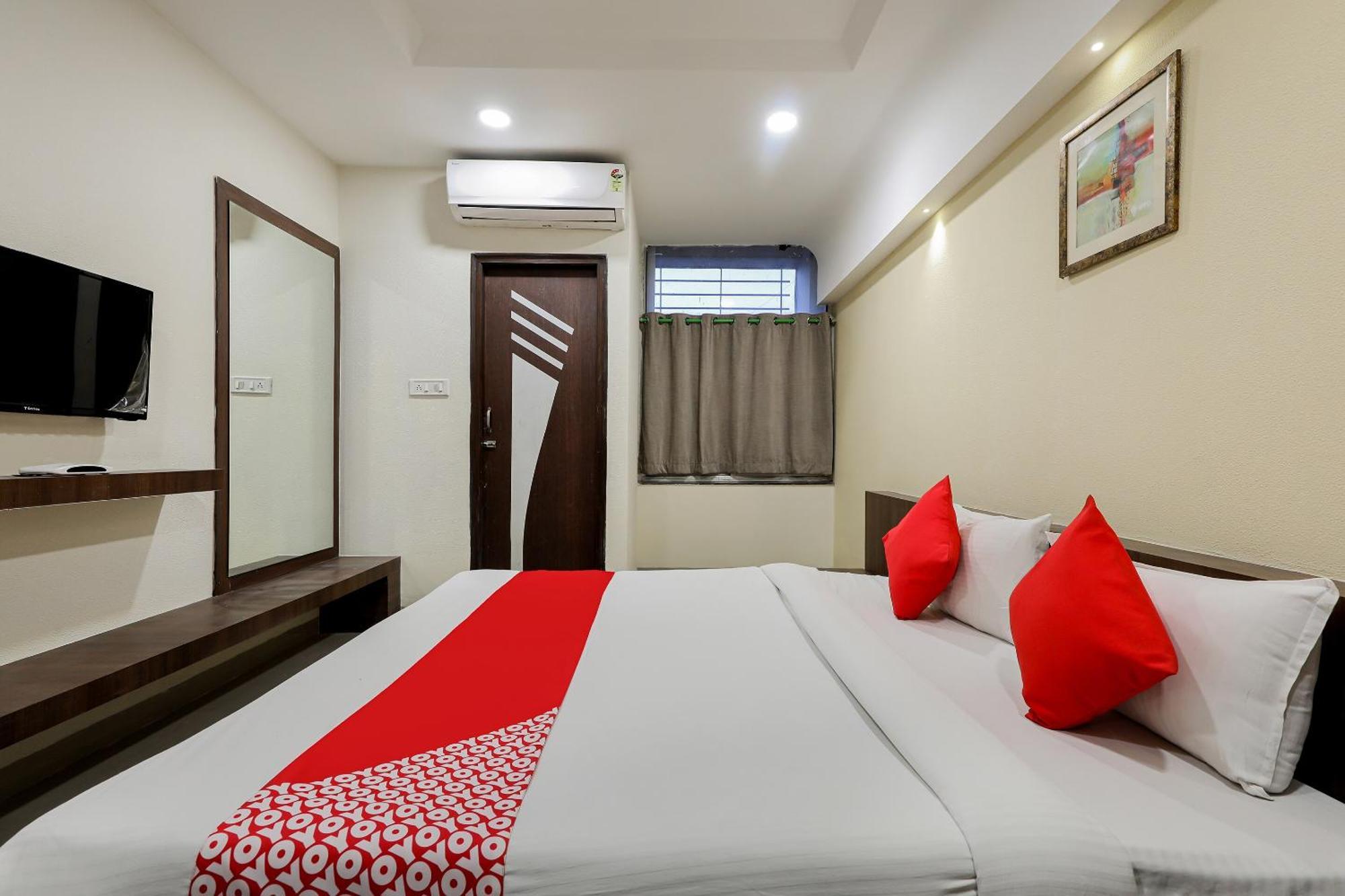 Oyo Hotel Relax Indore Eksteriør billede
